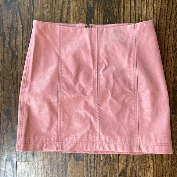 Free People Pink Faux Leather Mini Skirt - Picture 4 of 11